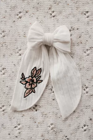 Bencer & Hazelnut Embroidery Pointelle Bow Clip