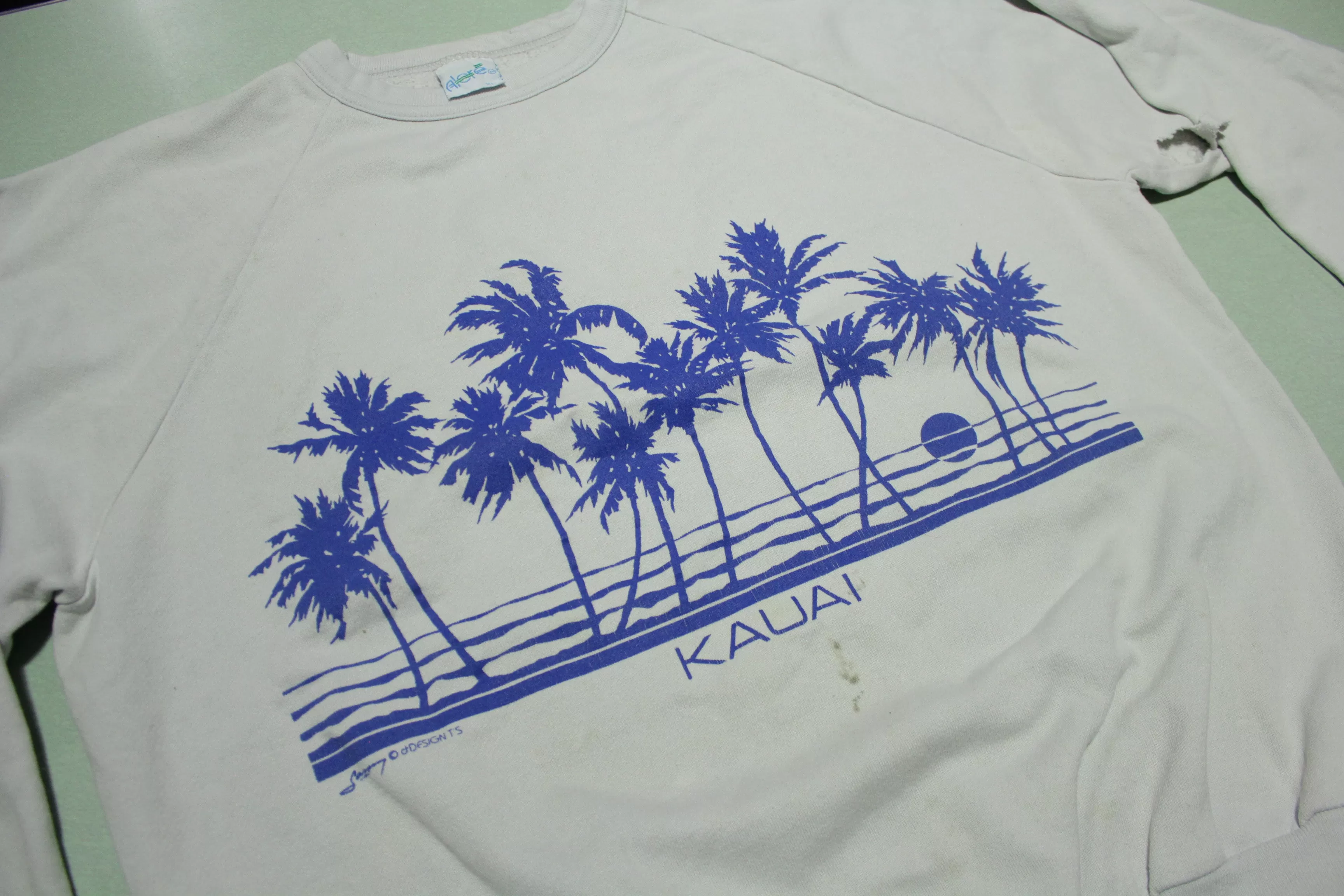 Kauai Hawaii Beach Distressed Vintage 80's Crewneck Aloha Sweatshirt