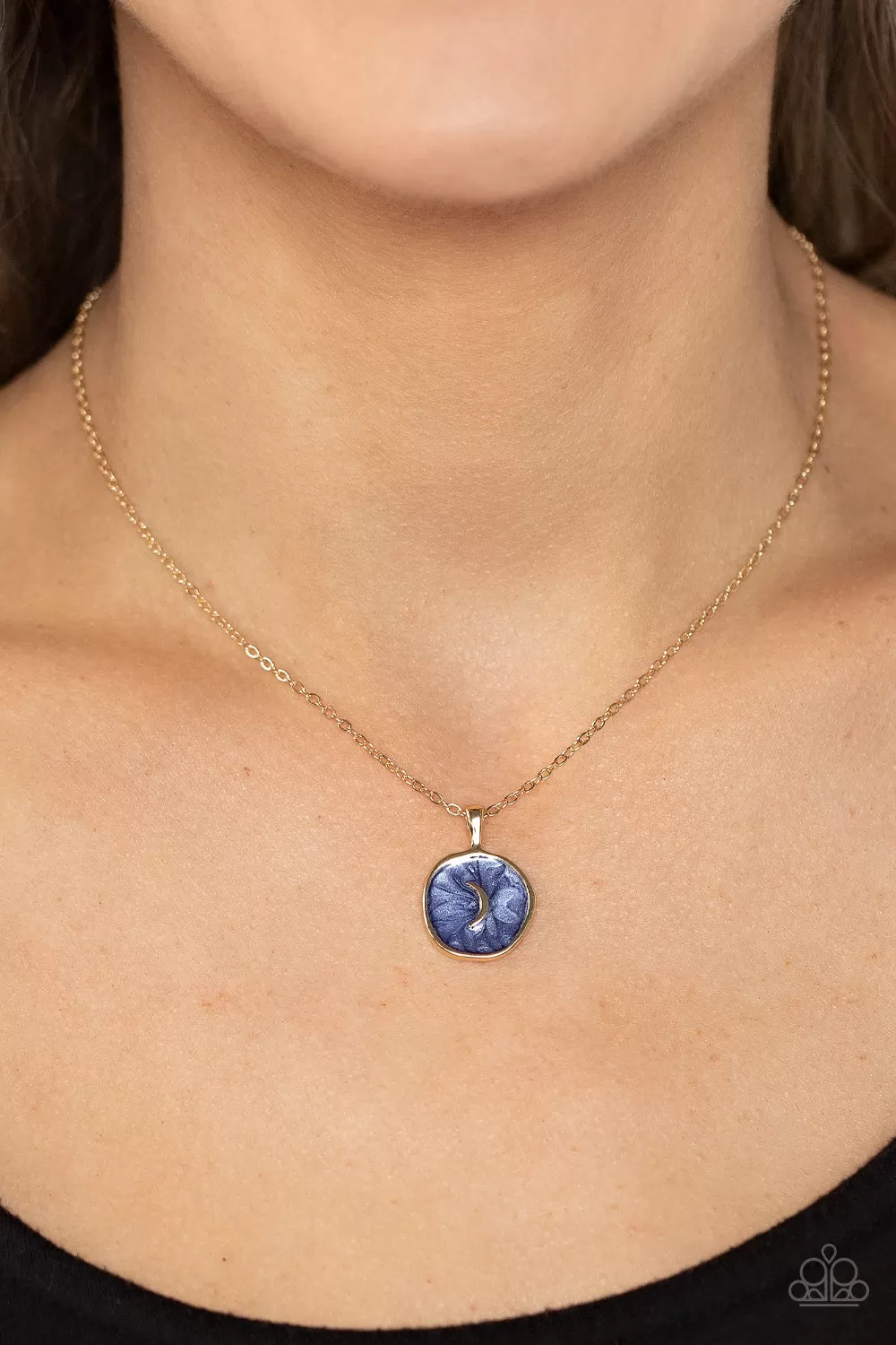 Paparazzi Moon Magic - Blue Moon Dainty Necklace