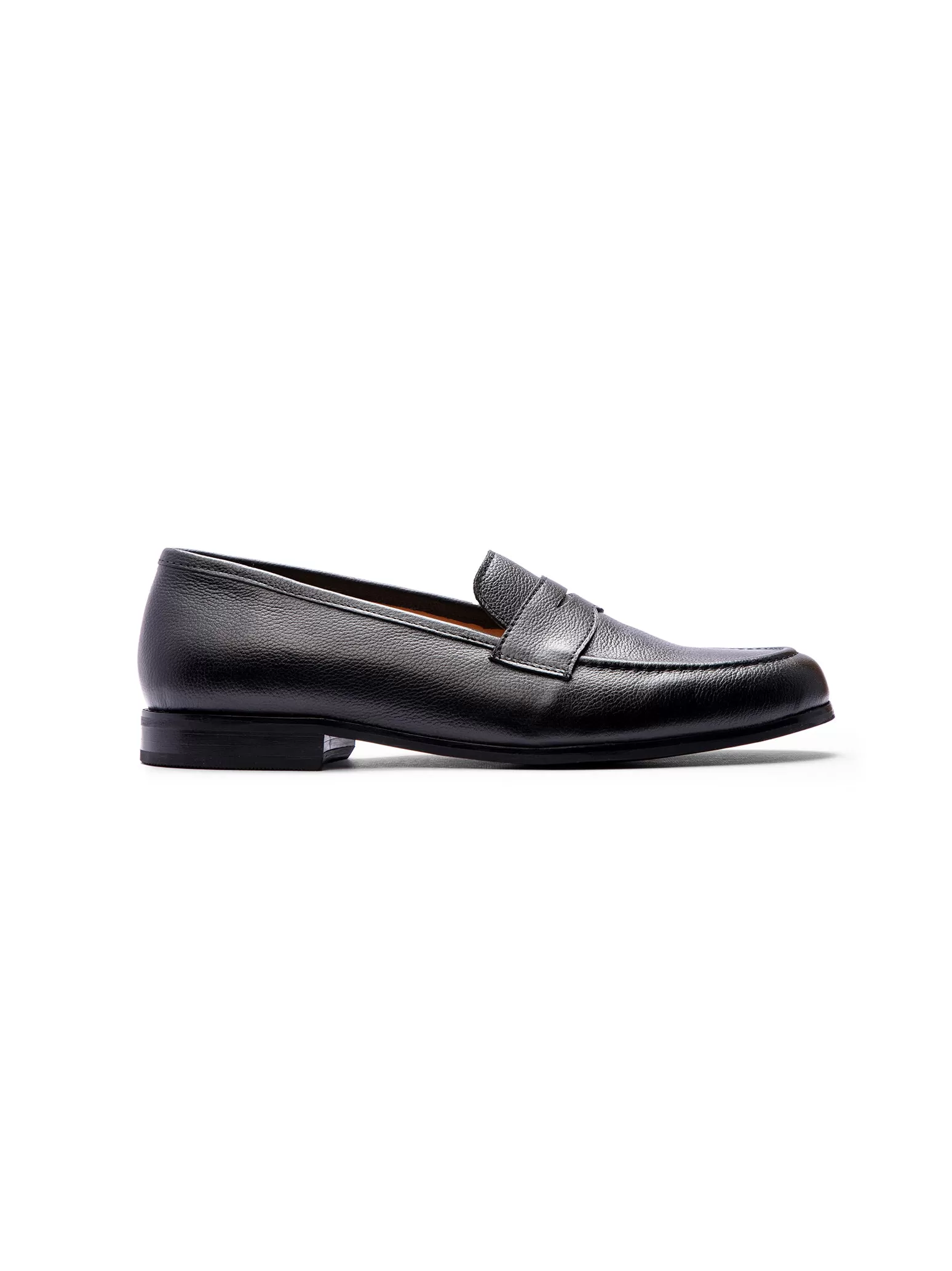 Penny loafer with cord stitching on the vamp