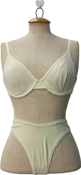 SKIMS White t-shirt Bra and Panty Set UK Size M