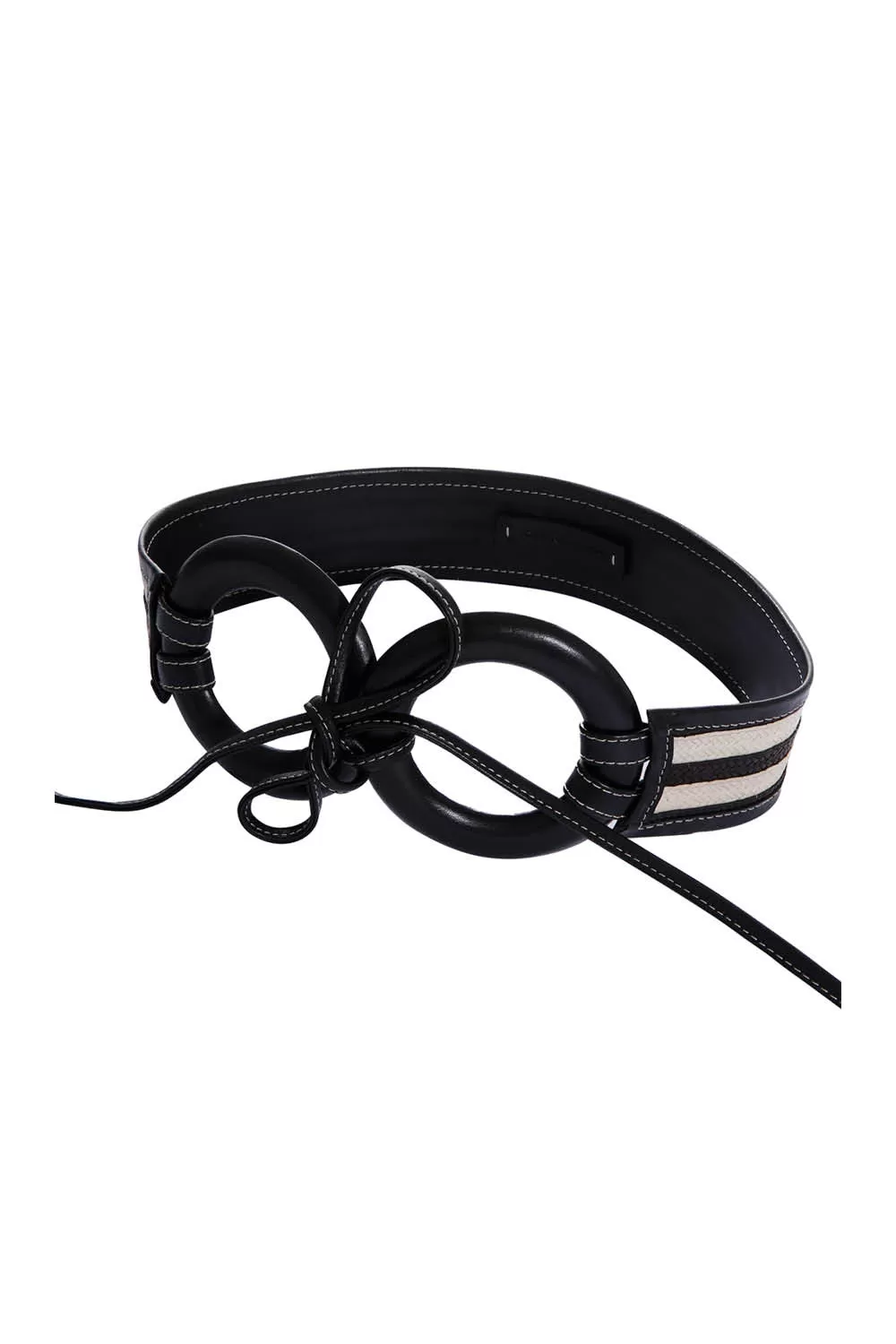 Zenú Belt in Leather and Caa Flecha in Black